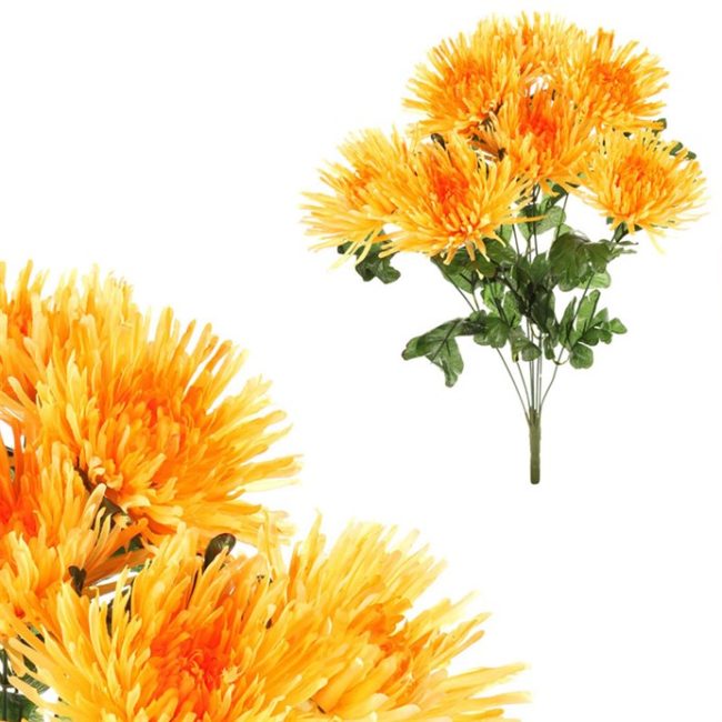 Chryzantéma puget, barva žluto-oranžová, umělá květina.